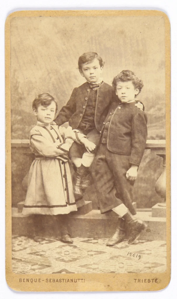 Elio, Ettore e Adolfo Schmitz nel 1868 > MS – Fondo fotografico