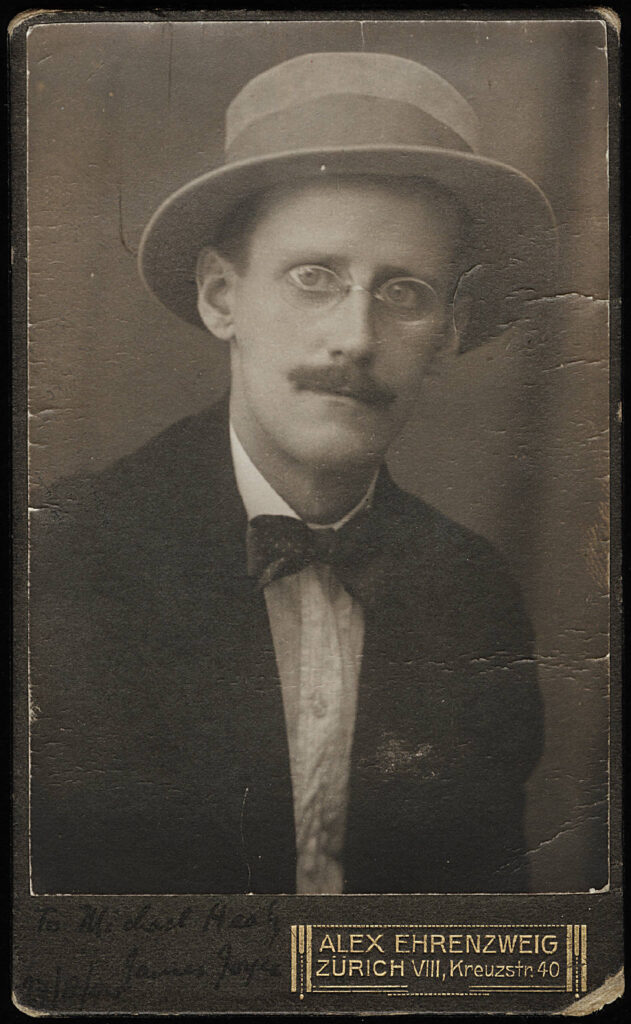 James Joyce a Zurigo nel 1915 > Buffalo University (NY) - James Joyce Collection