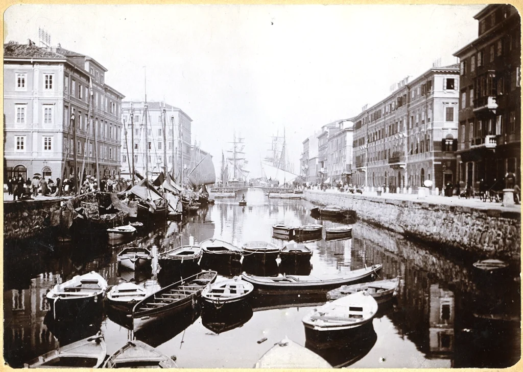 Canale Ponte Rosso con la chiesa di Sant’Antonio Nuovo > coll. CMSA - Fototeca