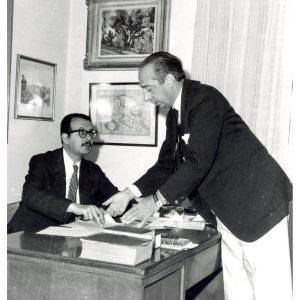 Giornalfoto, Trieste Mariano Faraguna e Lino Carpinteri presso la sede del “Piccolo” negli anni ‘70 Civico Museo Teatrale Carlo Schmidl, Trieste